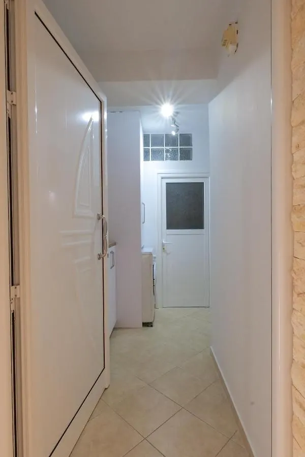 Ilyria Apartment Saranda 0*,  Albanie